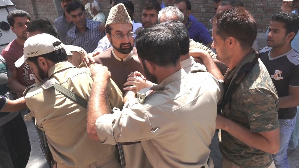 Anjumani Awqaf terms detention of Mirwaiz as frustration of Govt